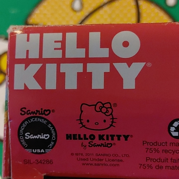 Hello Kitty 1996/2011 Sanrio 24 Piece Puzzle - Picture 9 of 10
